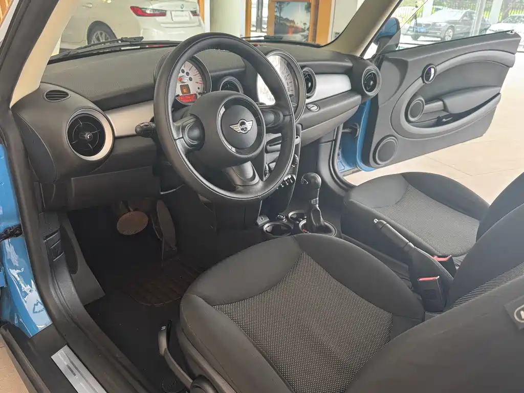 MINI Mini Clubman — миниатюра 12
