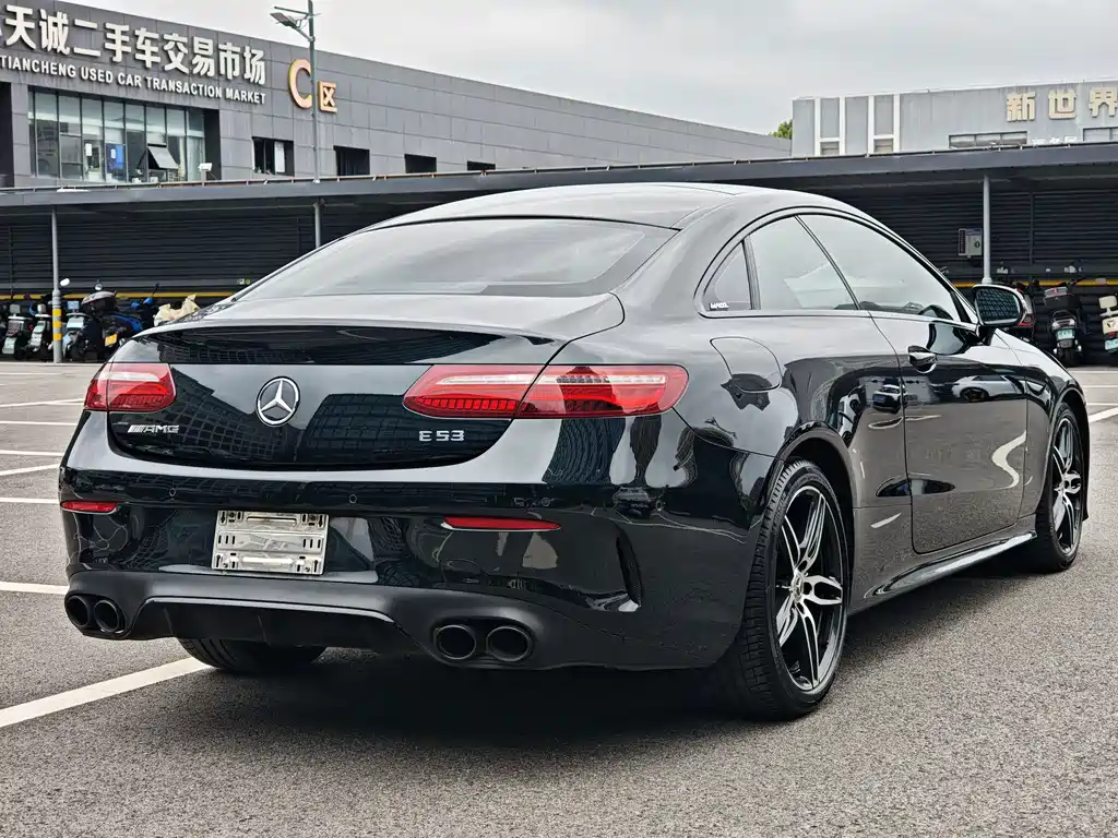 Mercedes-Benz E-Class (Import) — миниатюра 6