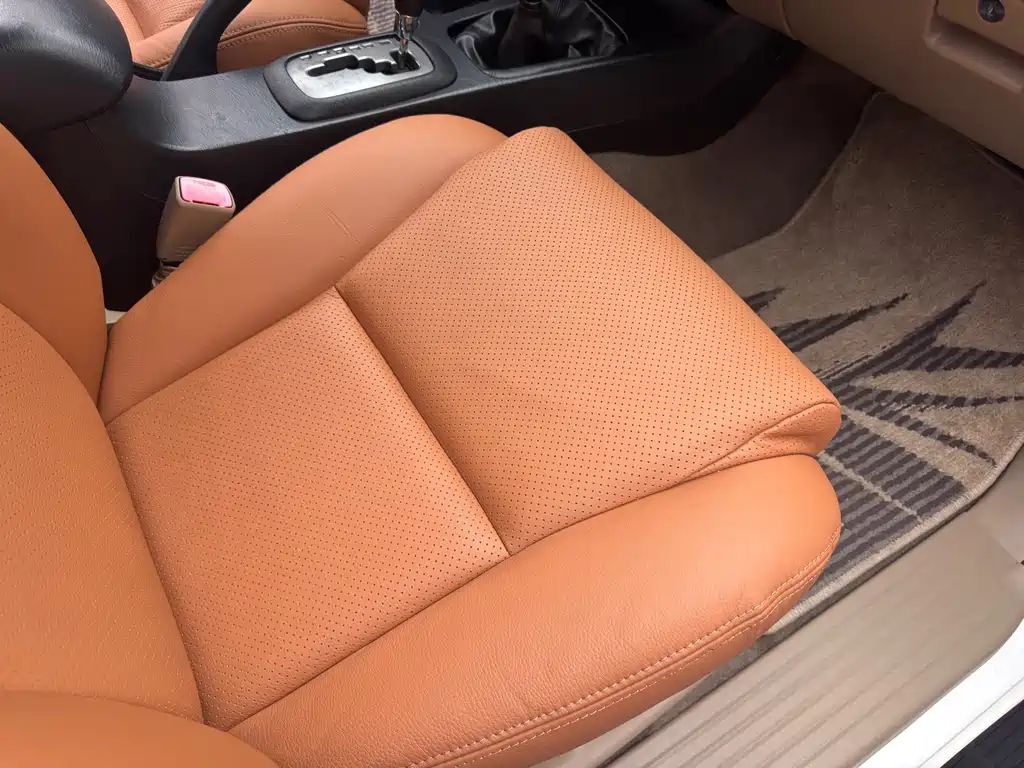 Toyota Fortuner — миниатюра 17