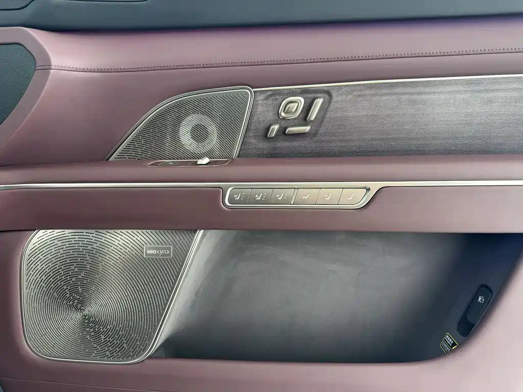 NIO ES8 2026 мест Executive Luxury