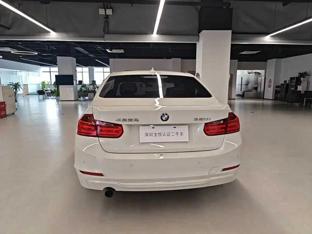 BMW 3 Series — миниатюра 4