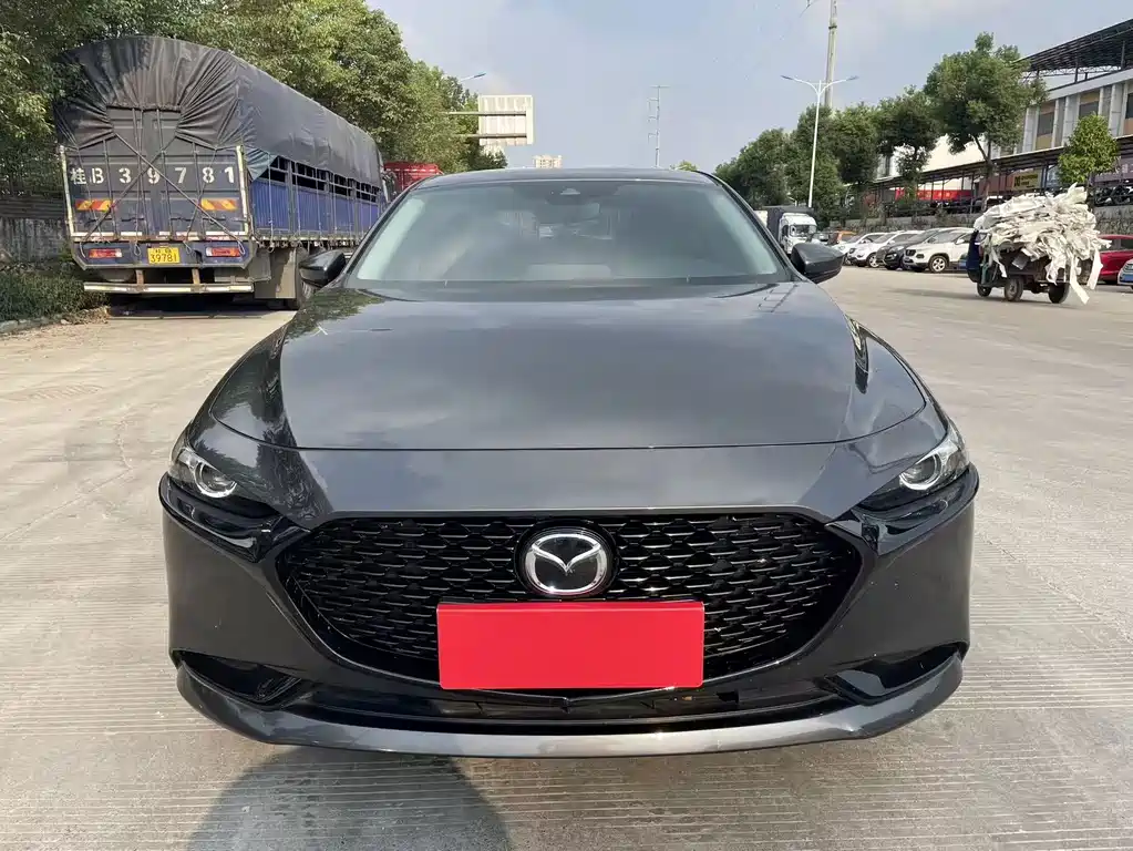 Mazda 3 Axela — миниатюра 2