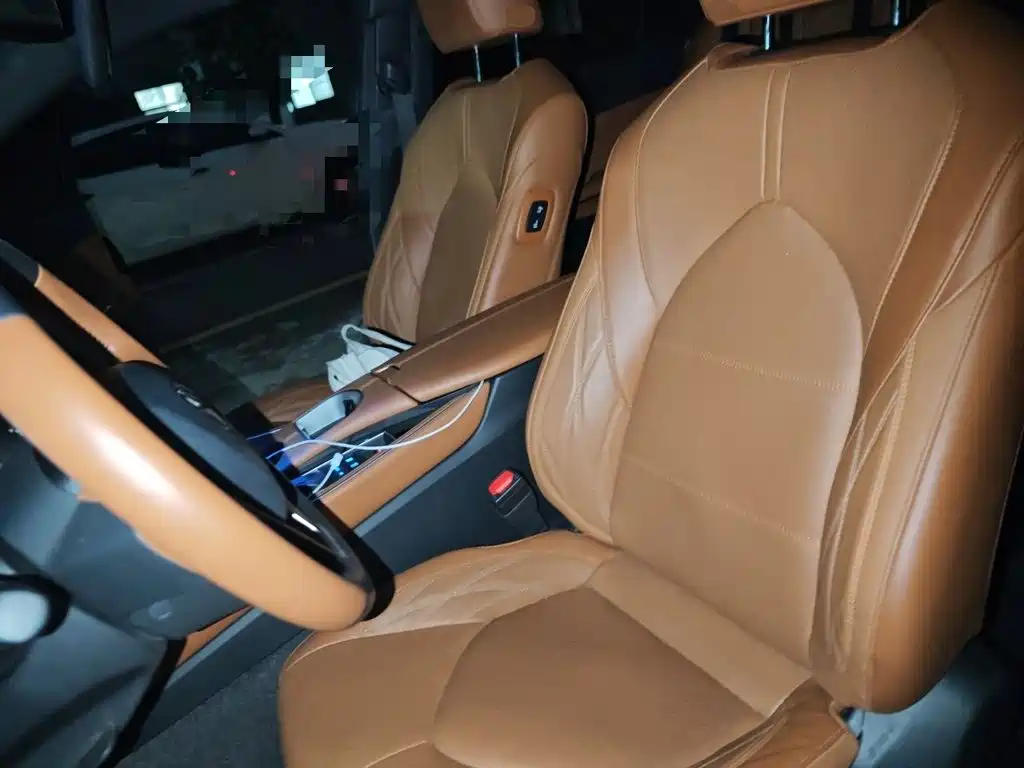 Toyota Avalon — миниатюра 18