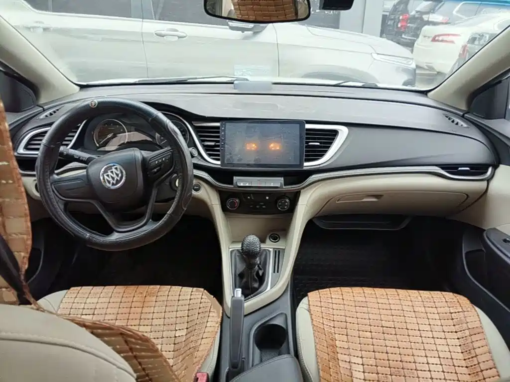 Buick Excelle — миниатюра 10