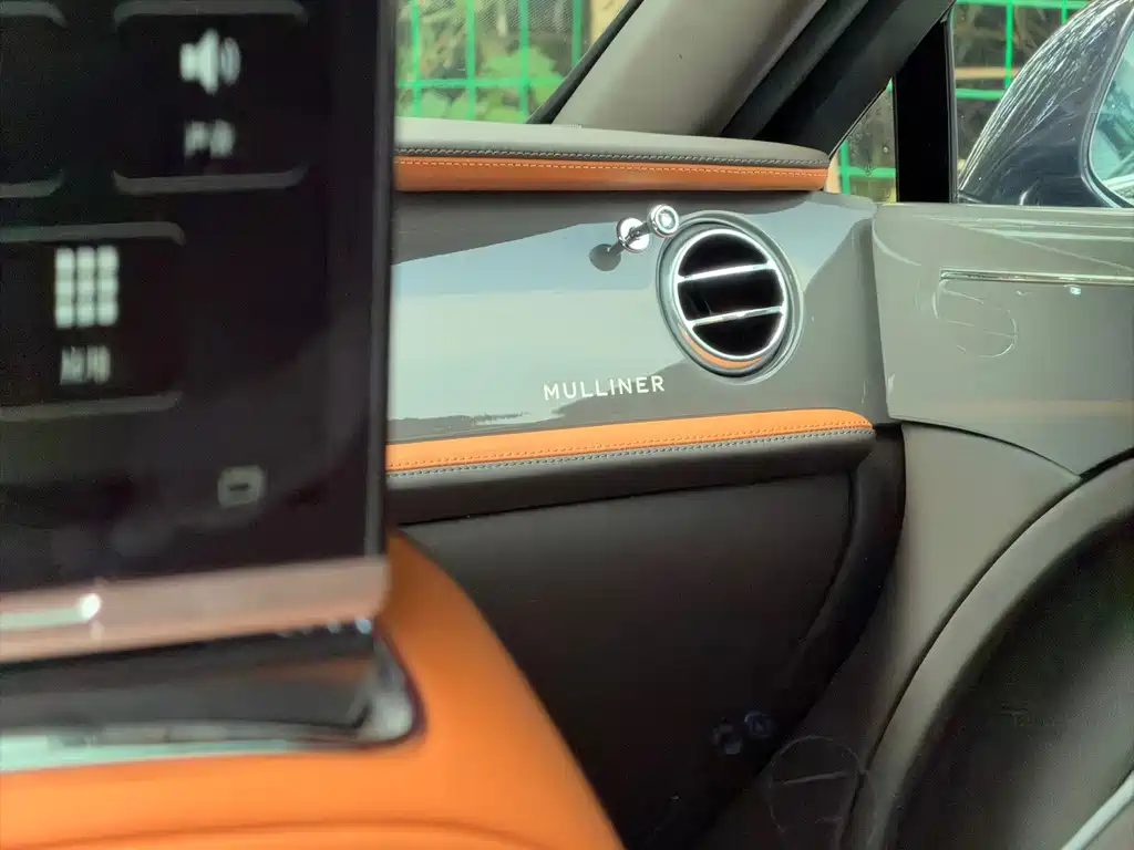 Bentley Mulsanne — миниатюра 25