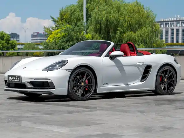 PORSCHE 718 2021