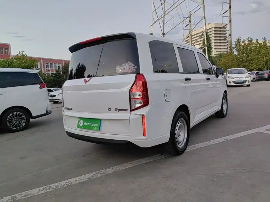 Wuling Hongguang PLUS — миниатюра 7