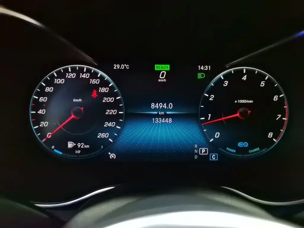 Mercedes-Benz C-Class — миниатюра 12