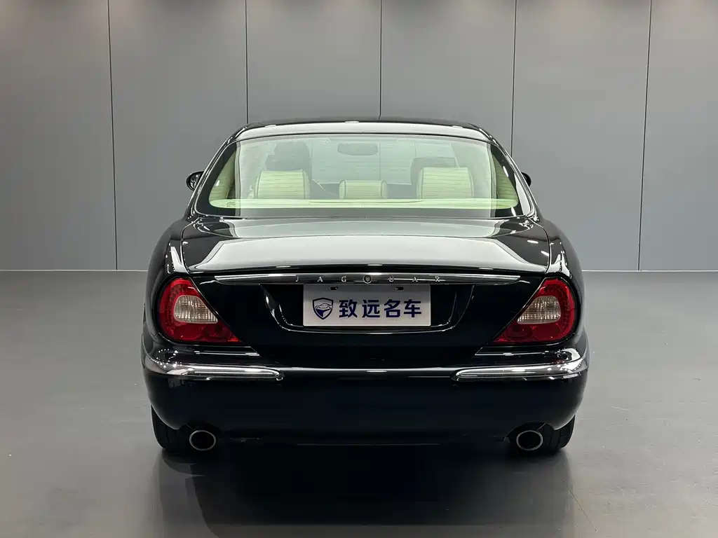 Jaguar XJ — миниатюра 5