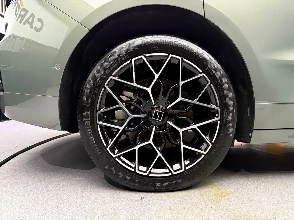 ZEEKR EXTREME KRYPTON 001