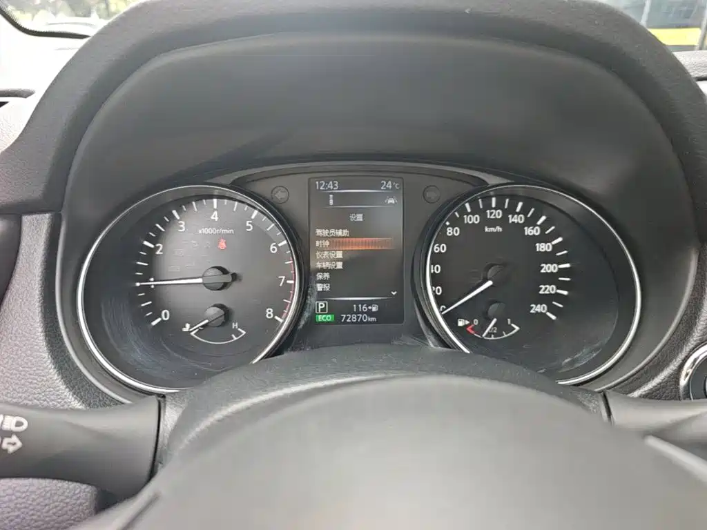 Nissan Qashqai — миниатюра 12