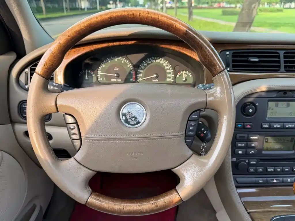 Jaguar S-TYPE — миниатюра 3