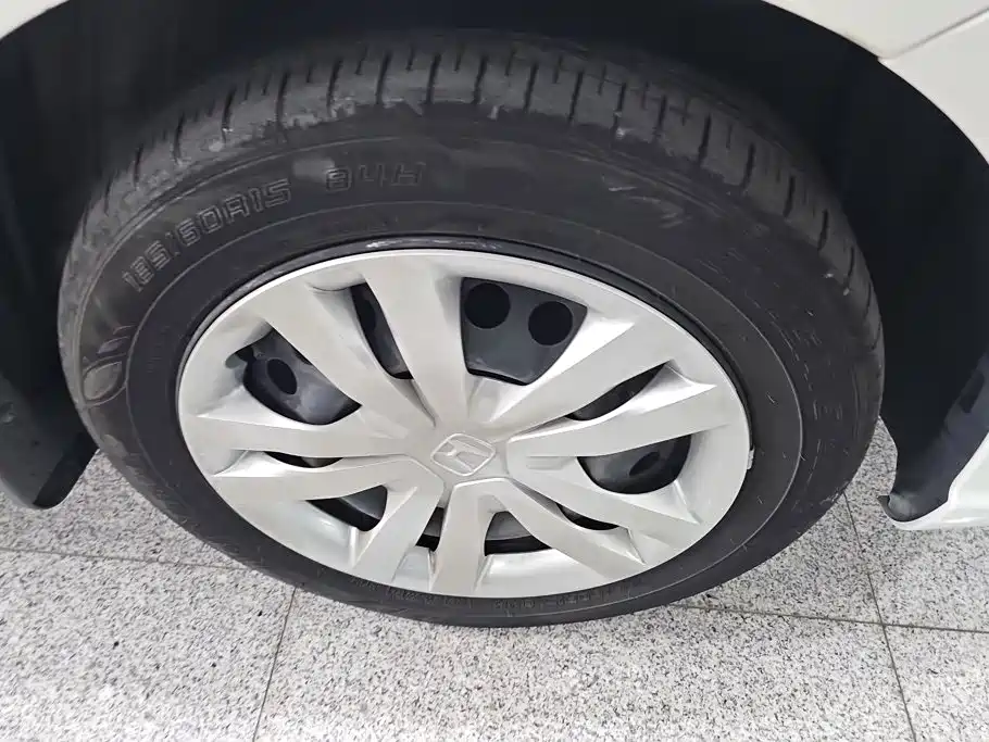 Honda Fit — миниатюра 6