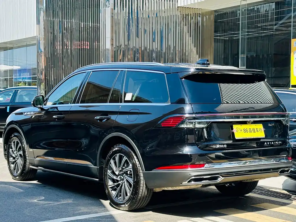Lincoln Aviator — миниатюра 4