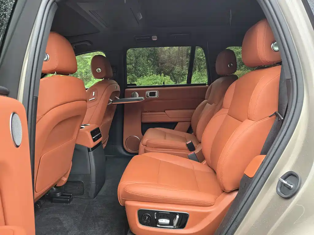 Li Auto Li L9 — миниатюра 9