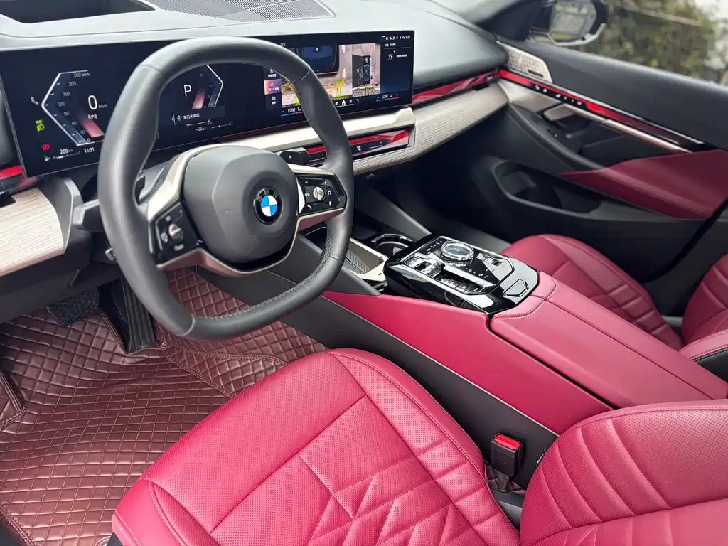 BMW 5 Series — миниатюра 8