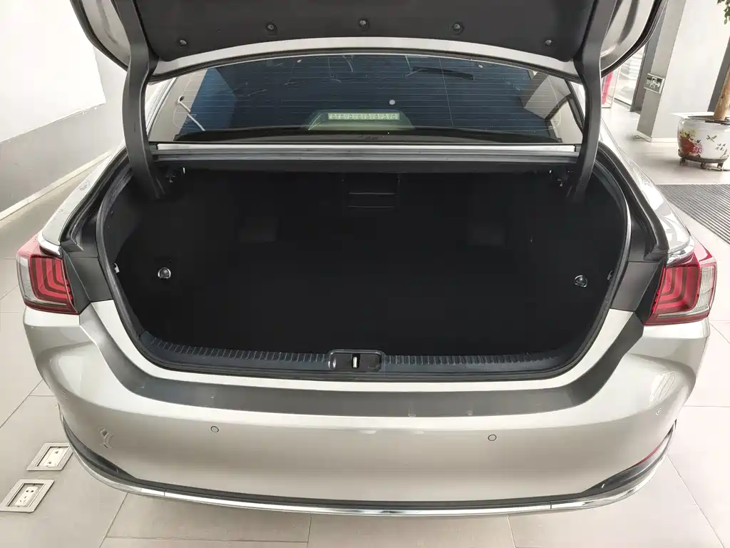 Lexus ES — миниатюра 15
