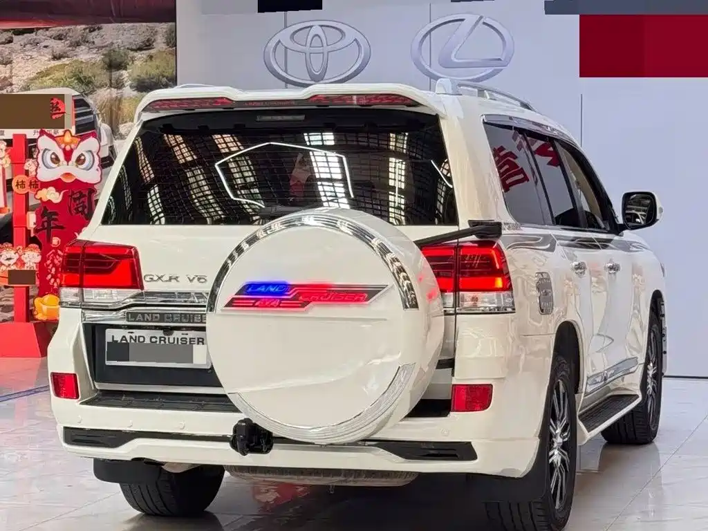 Toyota Land Cruiser — миниатюра 7