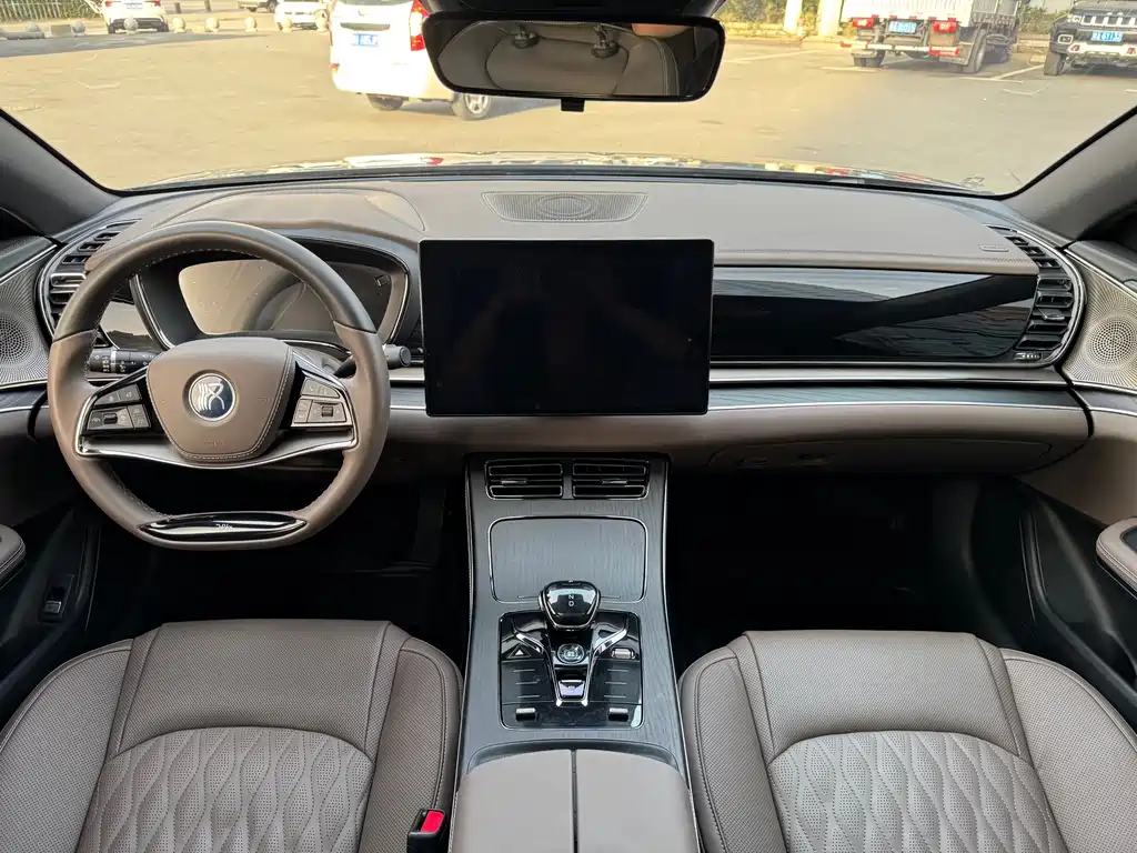 BYD Han — миниатюра 6