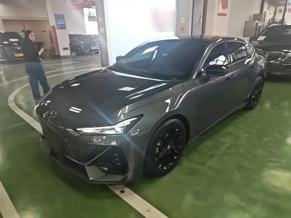 Changan UNI-V 2022