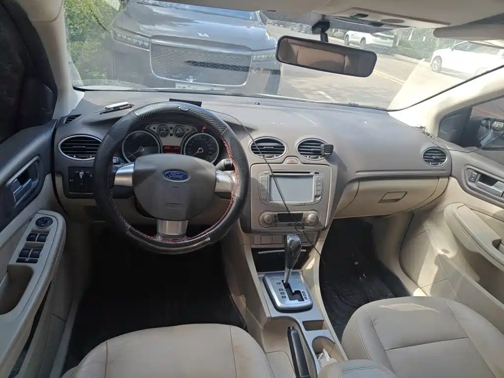 Ford Focus — миниатюра 10