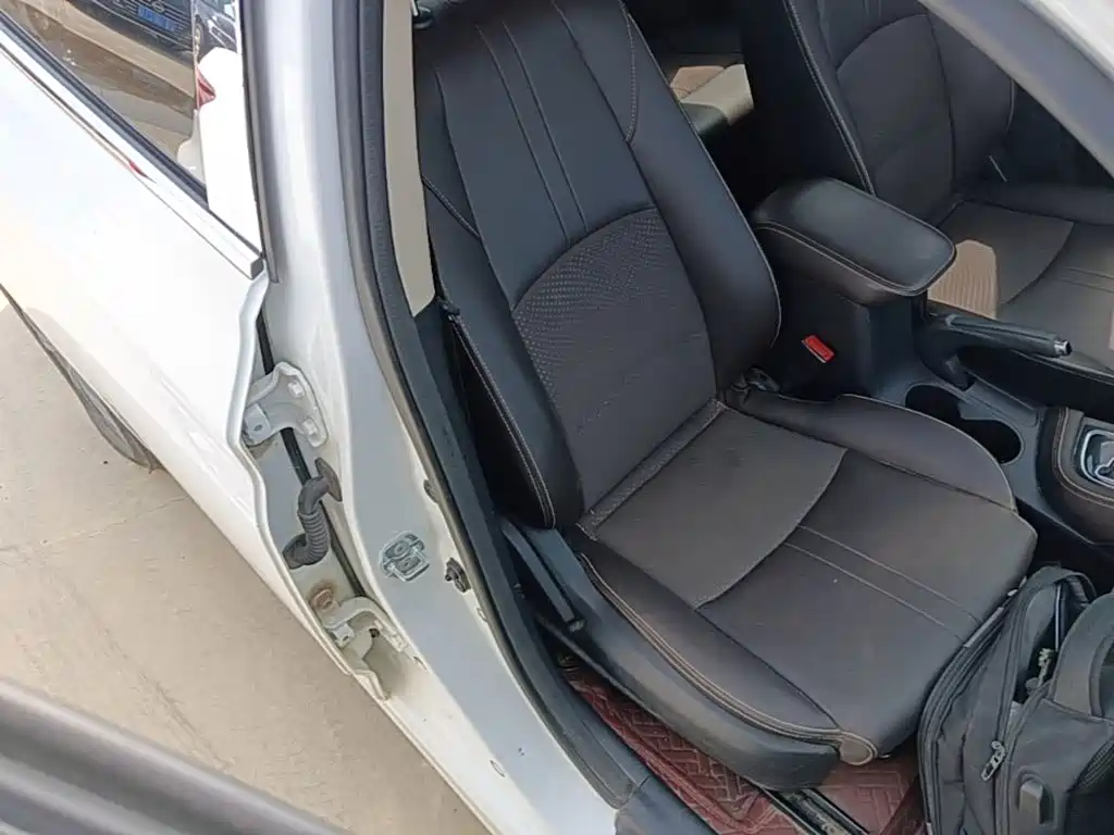 Changan Eado DT — миниатюра 25