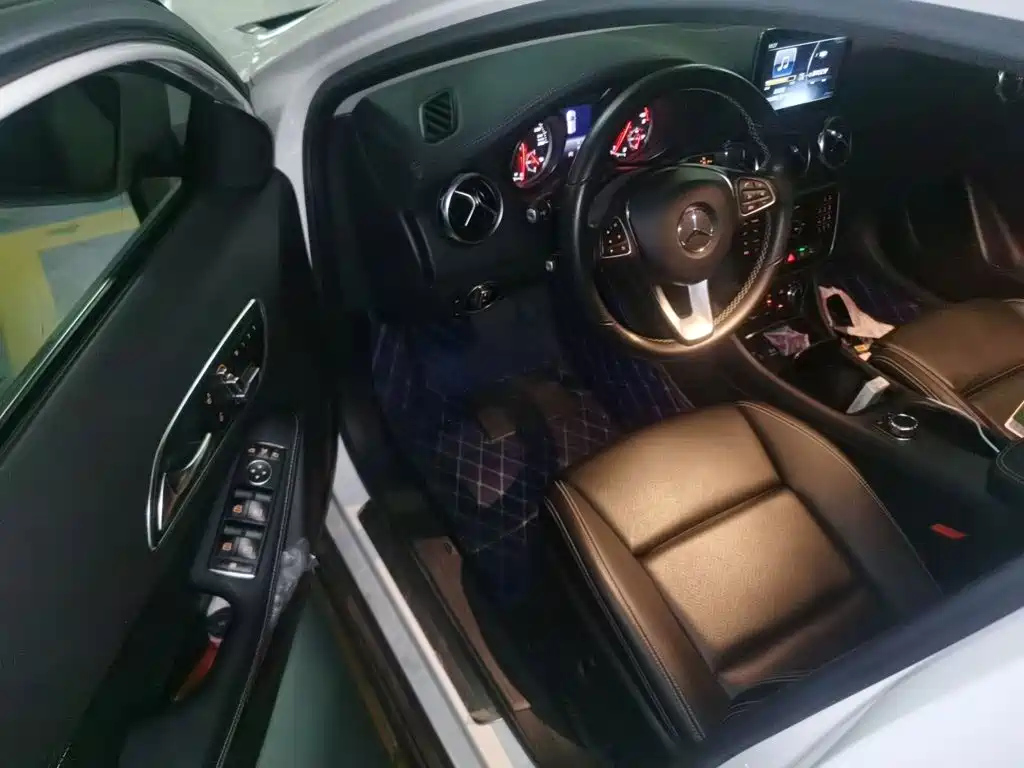Mercedes-Benz GLA — миниатюра 14