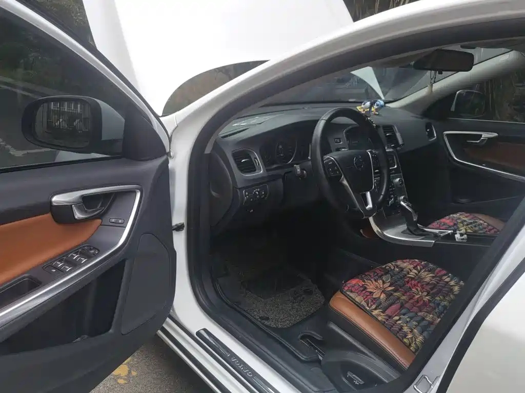 Volvo S60 — миниатюра 14