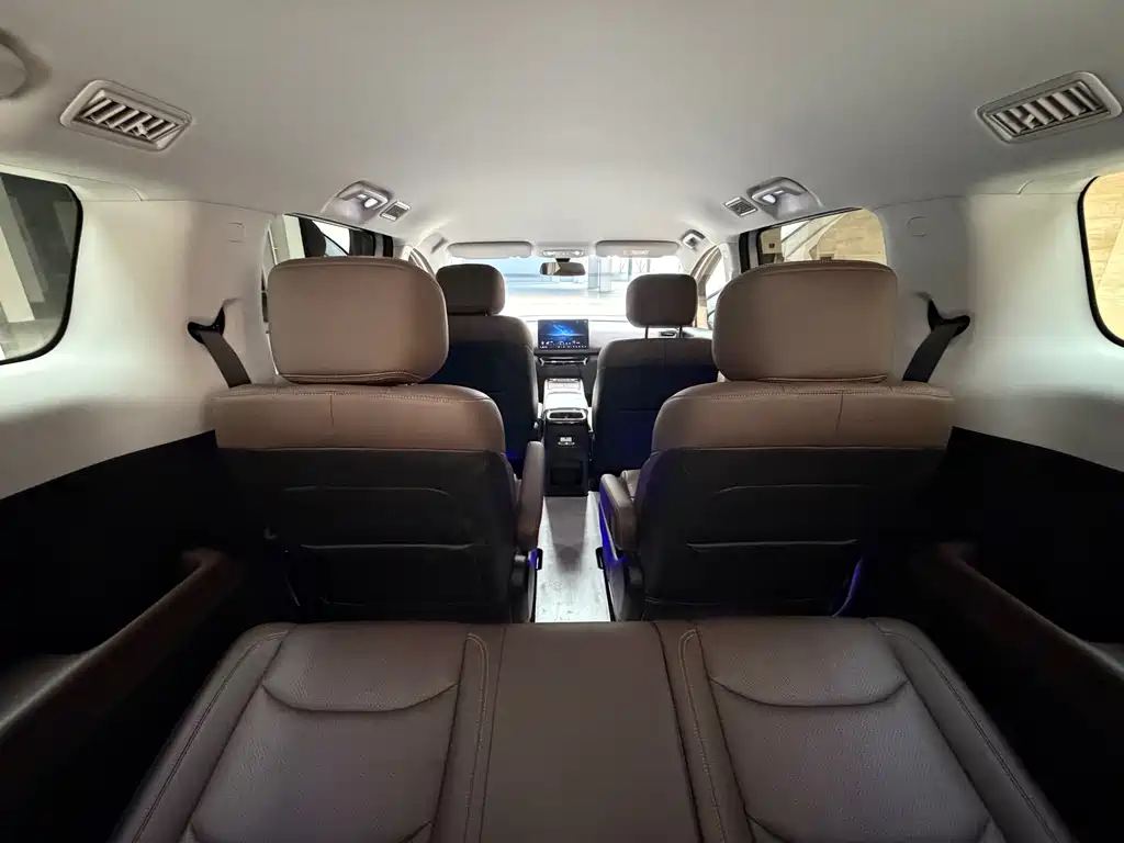 Wuling Xingguang 730 New Energy — миниатюра 13