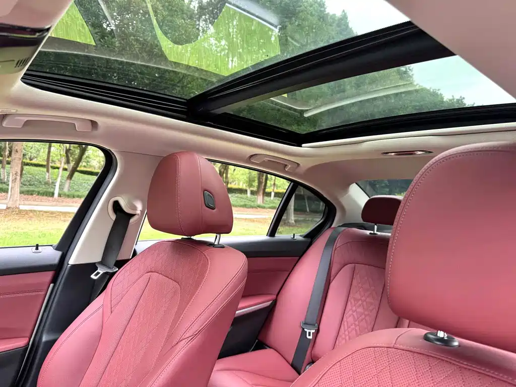 BMW 3 Series — миниатюра 5