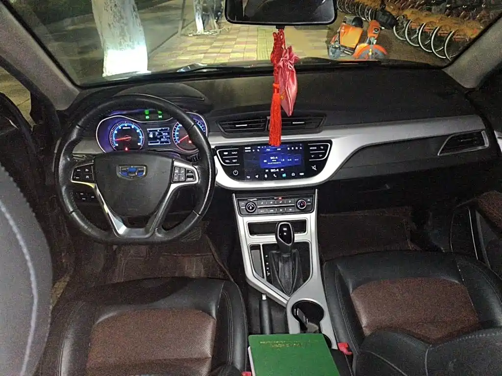 Geely Vision — миниатюра 13