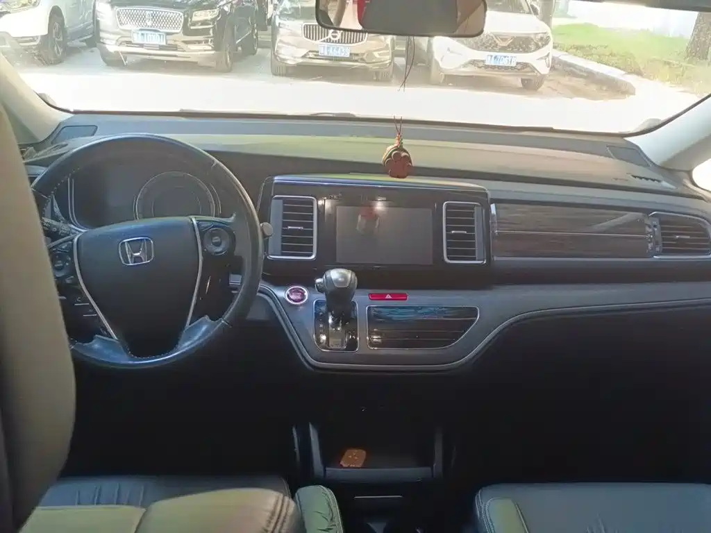 Honda Elysion — миниатюра 5
