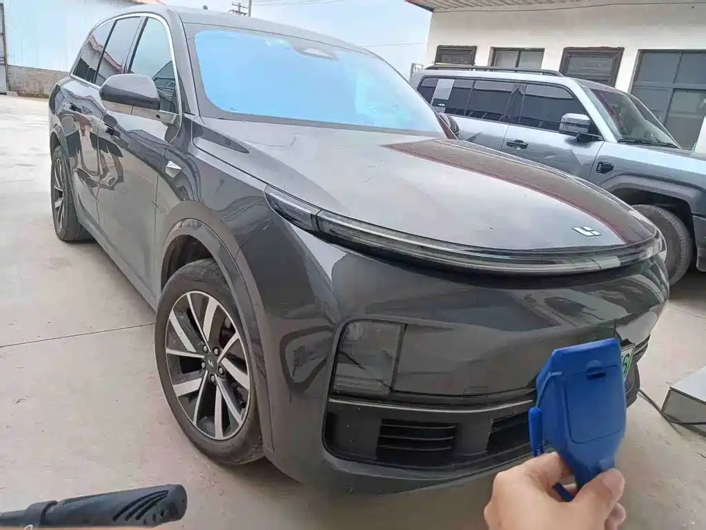 Li Auto Li L8 — миниатюра 2