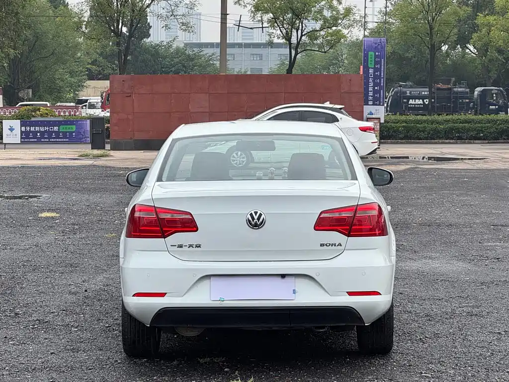 Volkswagen Bora — миниатюра 8