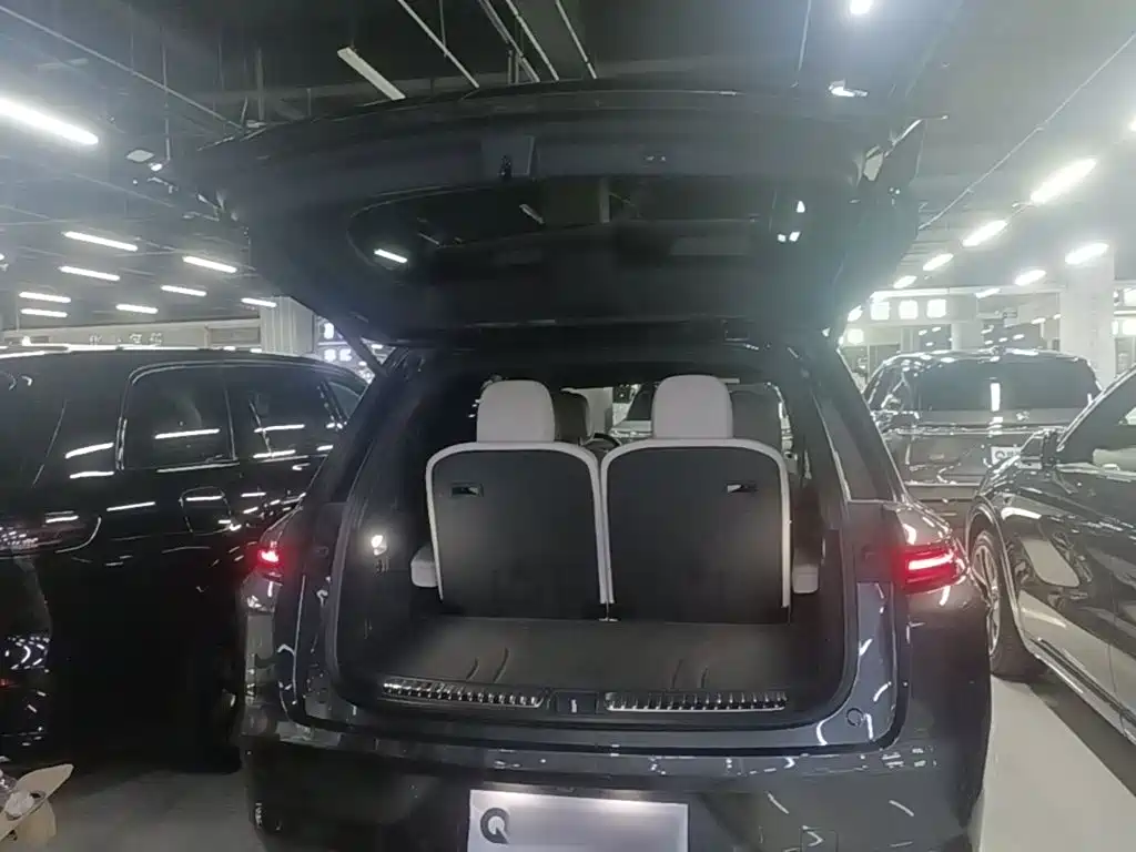 Li Auto Li L8 — миниатюра 19