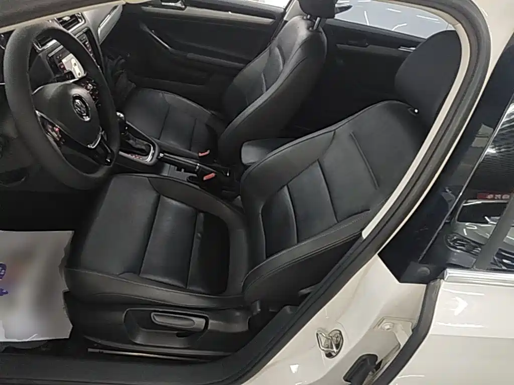 Volkswagen Sagitar — миниатюра 15