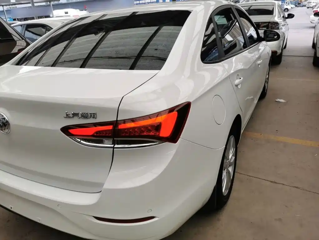 Buick Excelle — миниатюра 8