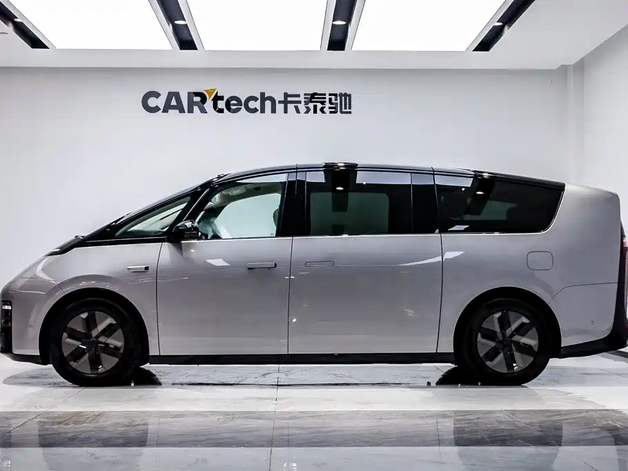 Li Auto Li MEGA — миниатюра 4