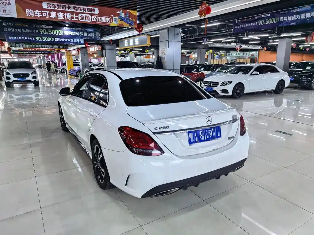 Mercedes-Benz C-Class — миниатюра 8