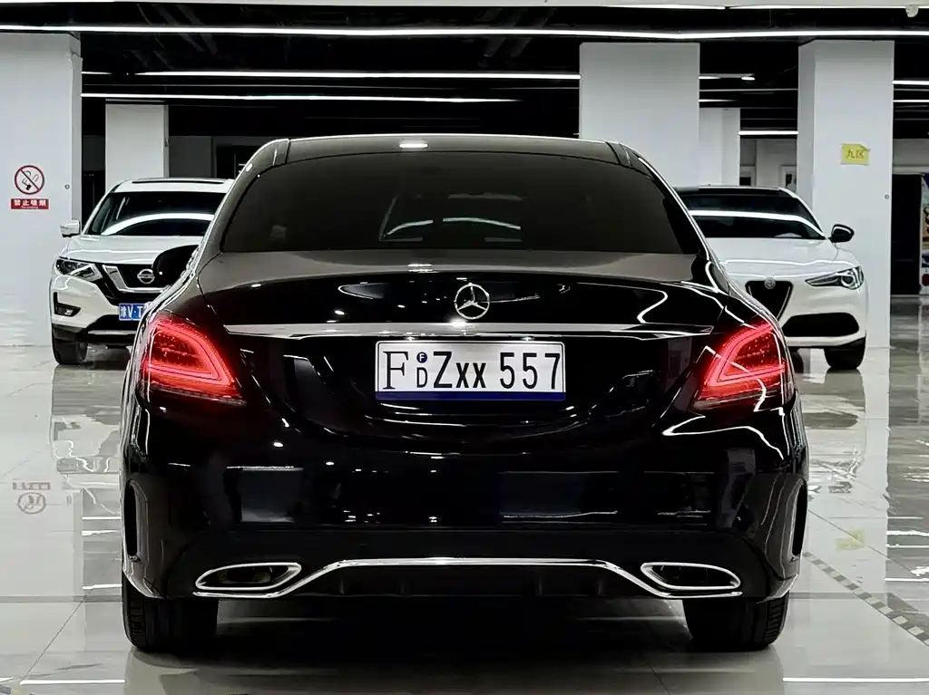 Mercedes-Benz C-Class — миниатюра 4