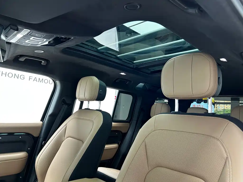 Land Rover Defender — миниатюра 13