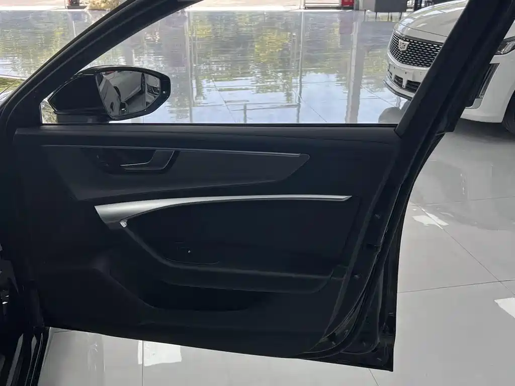 Audi A6L — миниатюра 11