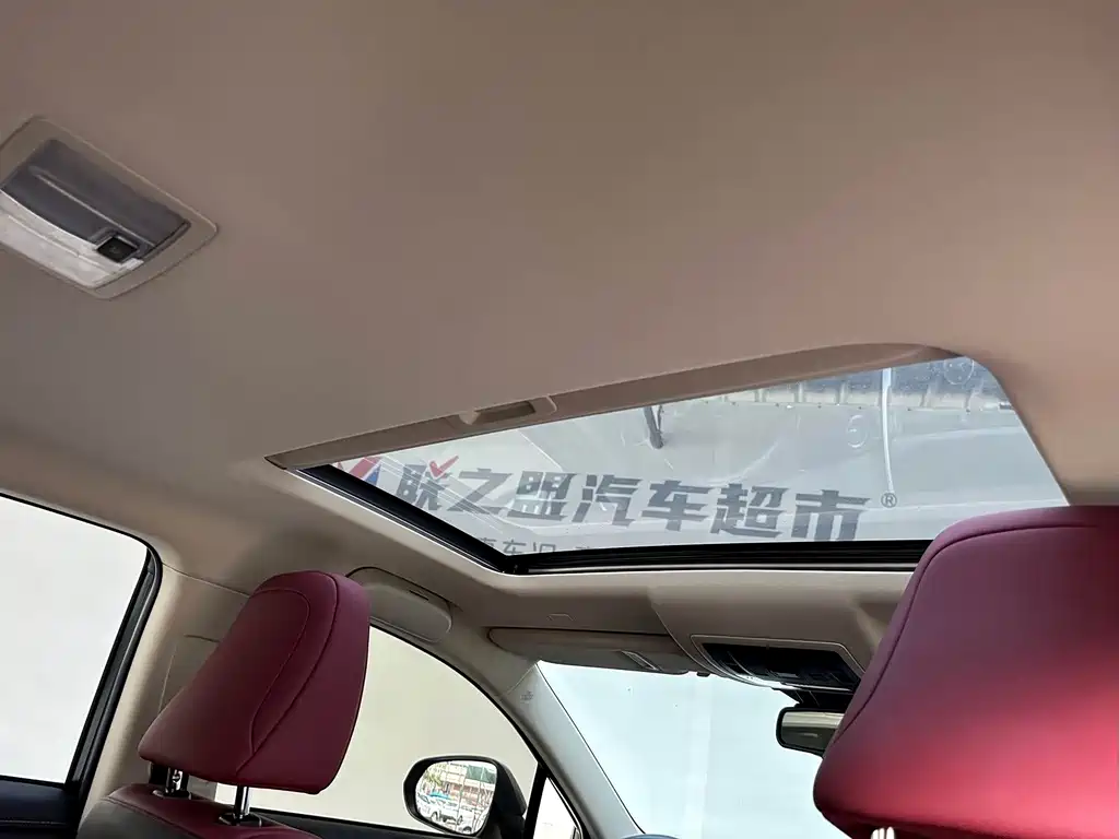 Lexus NX — миниатюра 44