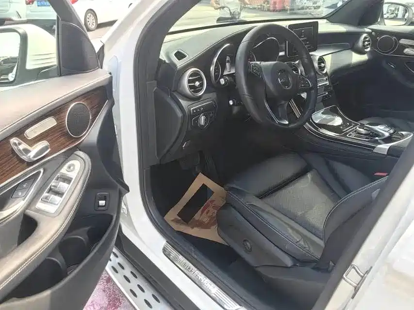 Mercedes-Benz GLC — миниатюра 8