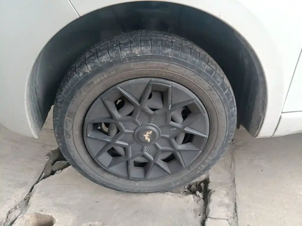 Wuling MINIEV — миниатюра 23