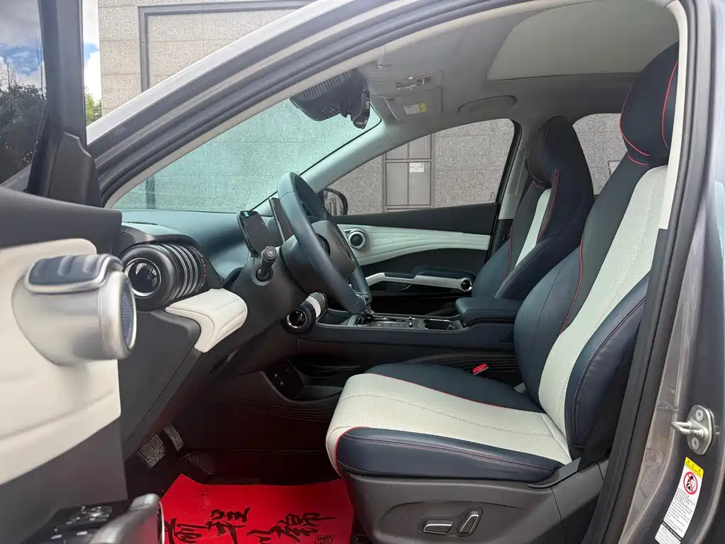 BYD Yuan Plus — миниатюра 4
