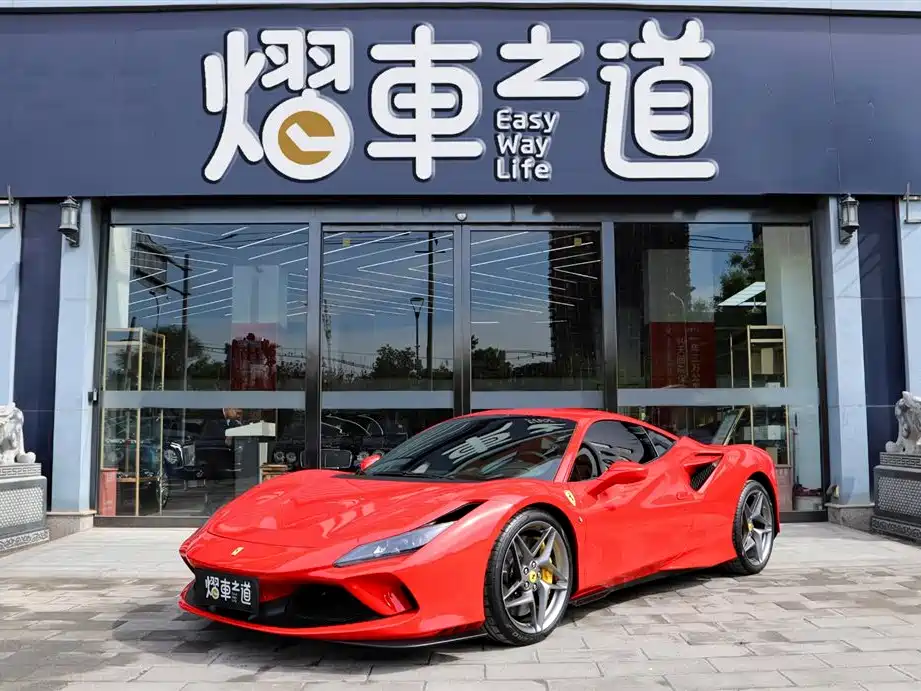 FERRARI F8