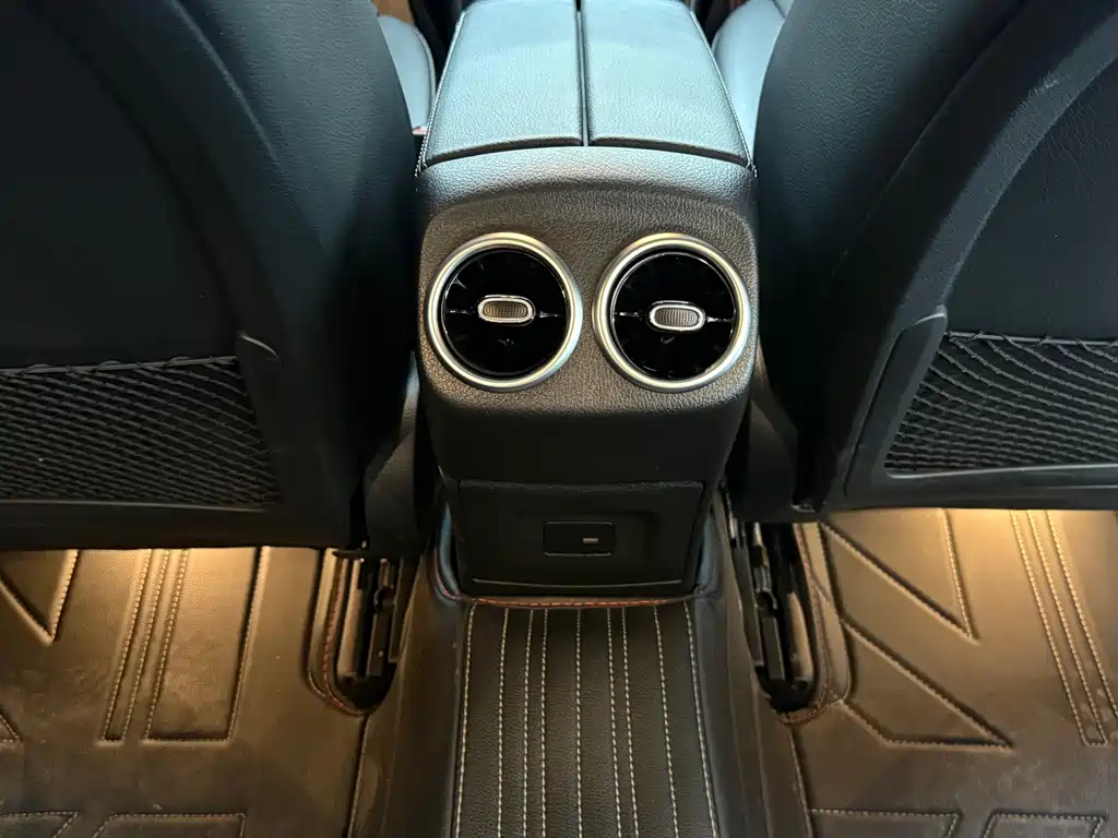 Mercedes-Benz A-Class — миниатюра 17