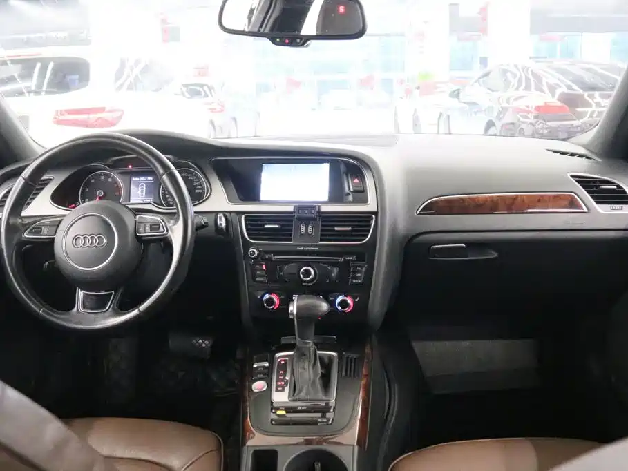 Audi A4L — миниатюра 5