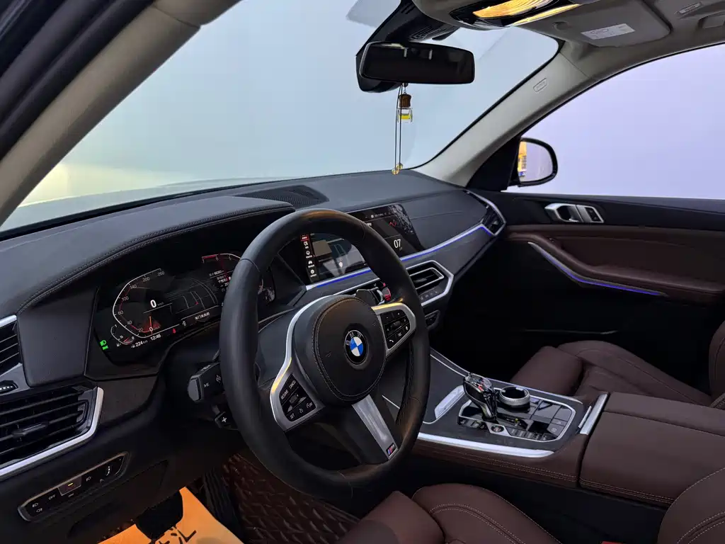 BMW X5 (Import) — миниатюра 30